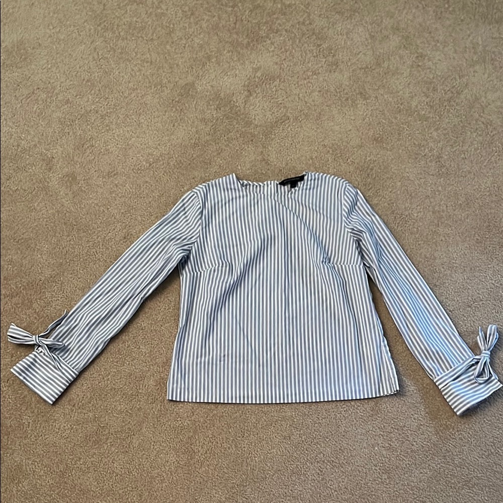Banana Republic Blue and White Striped Blouse Size Small
